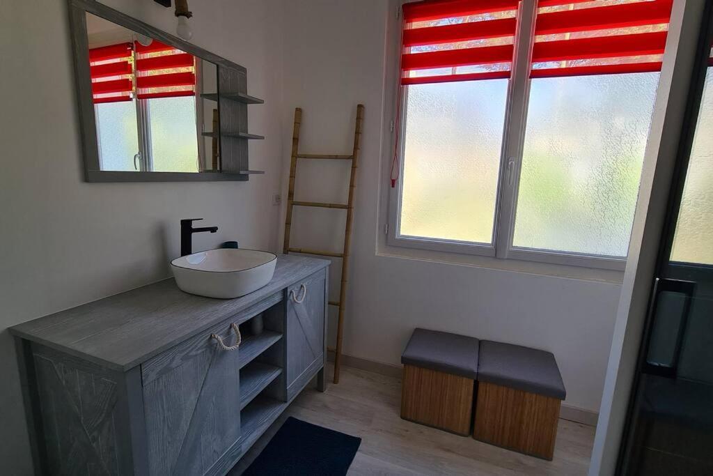 Maison 50 M De La Valentin Hébergement de vacances